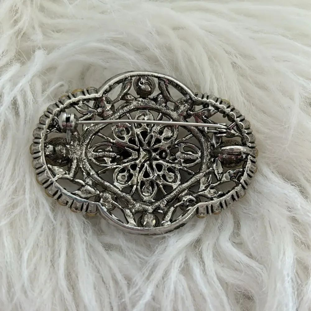 Broach   - Picture 2 of 2